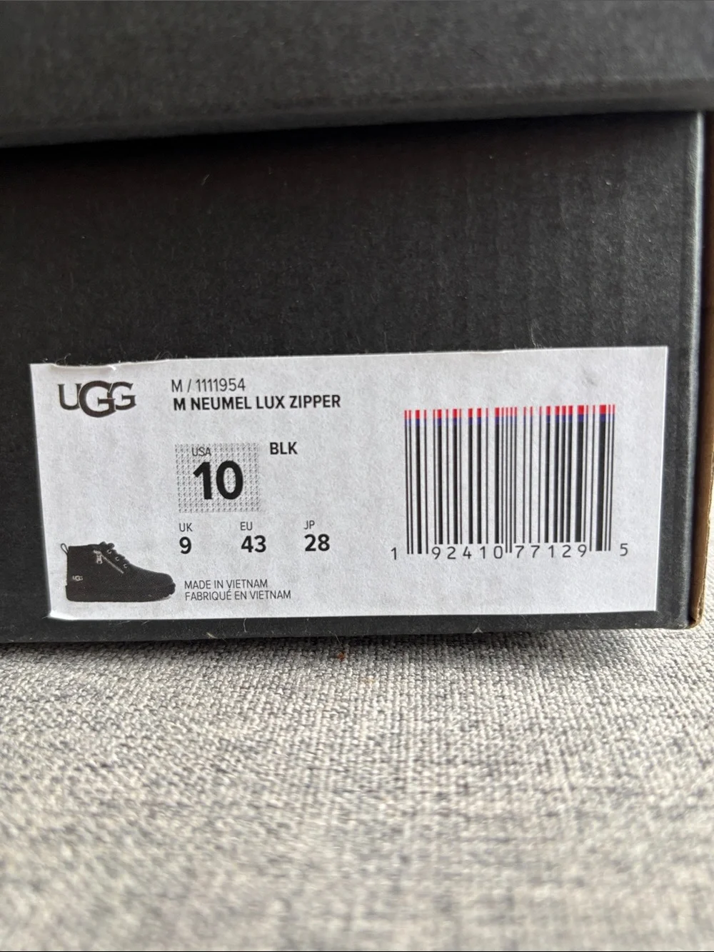 UGG Men's Black Suede Chukka Boots with Side Zip and Laces. New w/tags